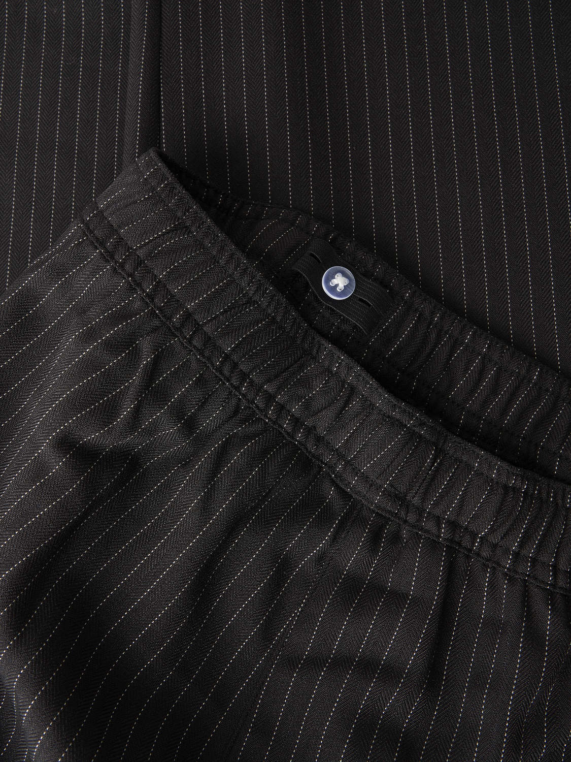 model_shot-front_full